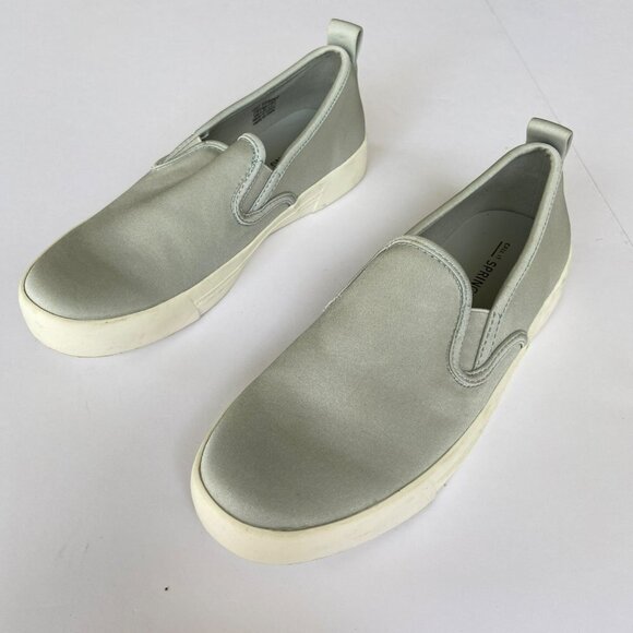 Call It Spring Lovaudien Grey Slip-On Sneakers Size 6.5 - Picture 2 of 9
